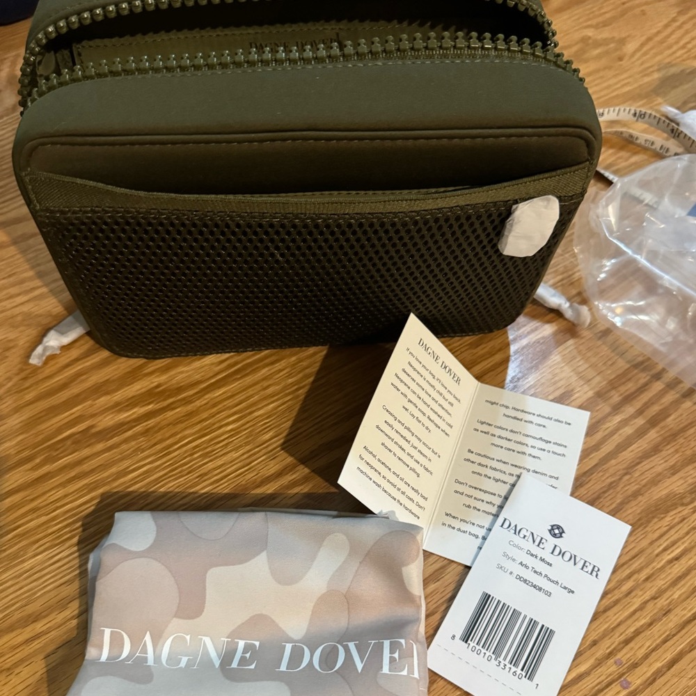 Dagne Dover, Arlo tech organizer, dark moss, large
